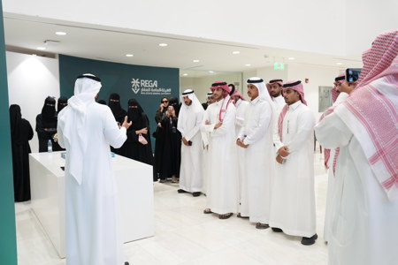 تدريب وطلاب جامعات